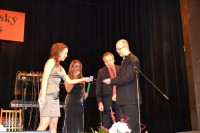 Druhou cenu - myčku do tomboly věnovala firma Siemens.